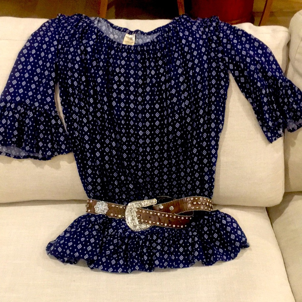 Blouse Fits All Sizes. - image 1